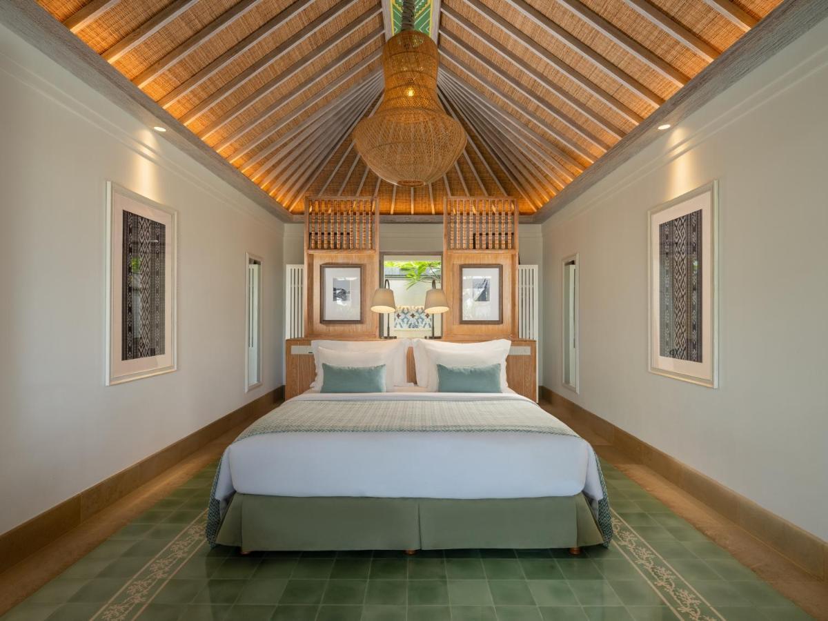 Sudamala Resort, Komodo, Labuan Bajo Exterior photo A bedroom at the resort